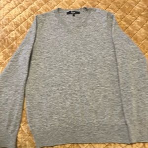 Crew neck cashmere sweater